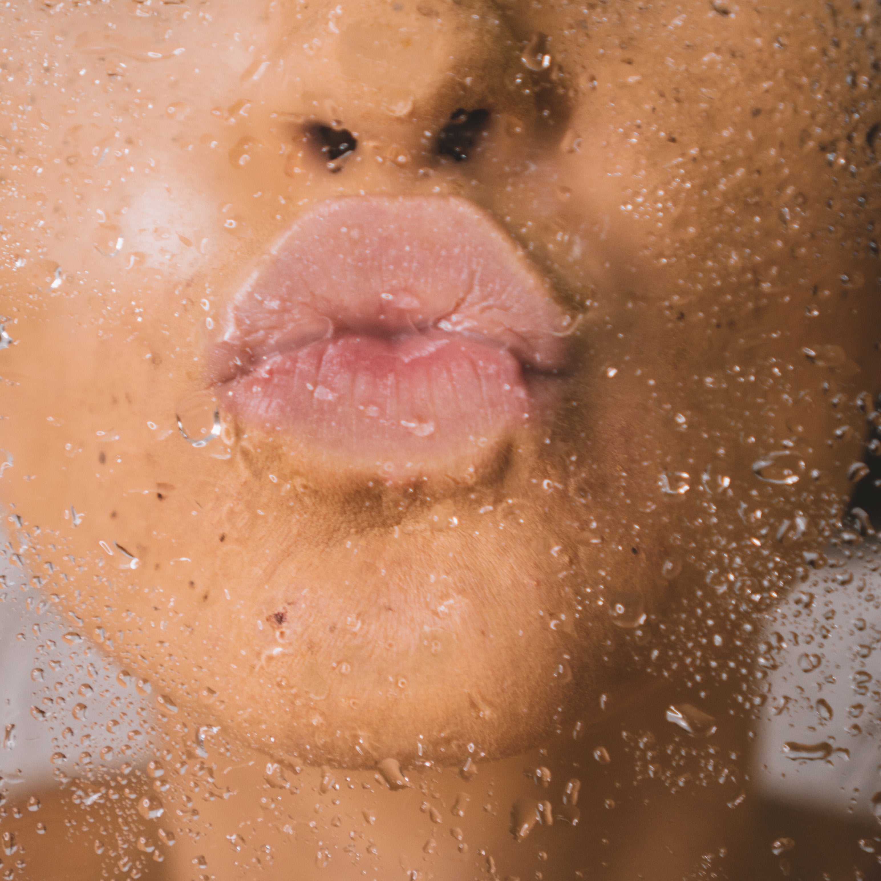 Lips - lipstick, balm, gloss - ebambu.ca